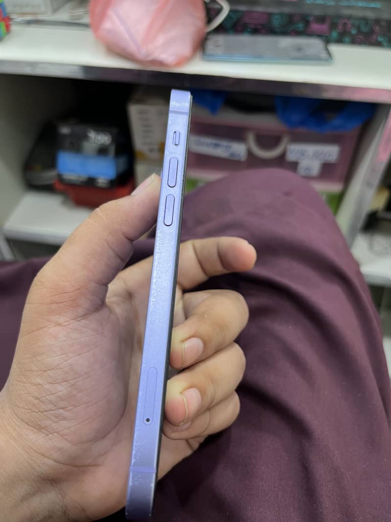 Apple iPhone 12 2