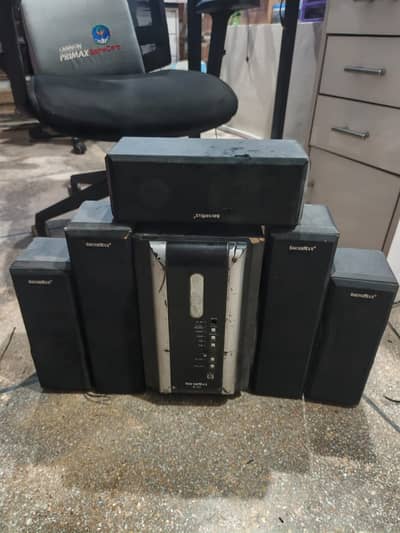 Soundmax b30 5.1 surround sound system with  bluetooth installed