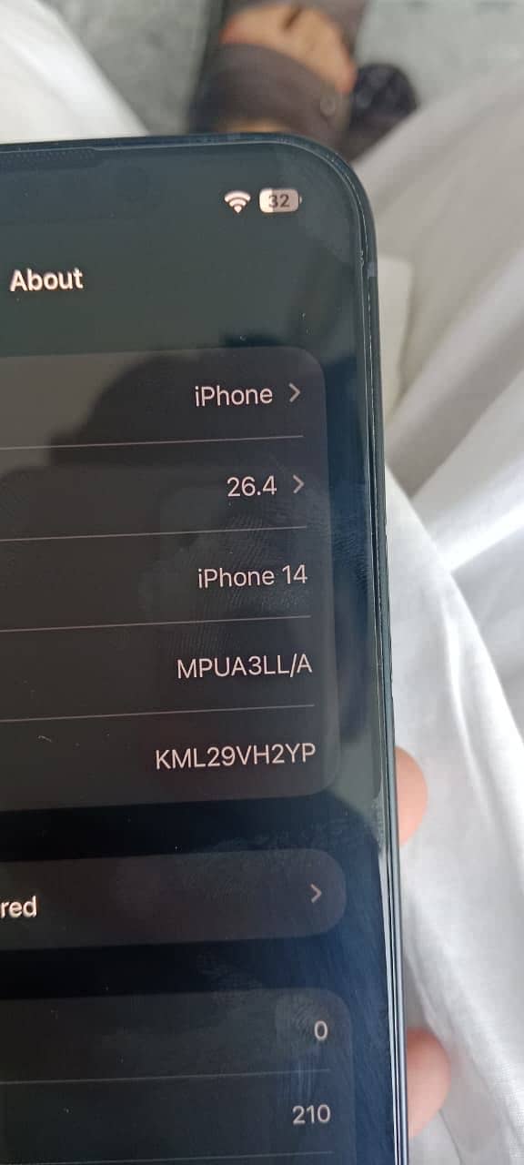 Apple iPhone 14 2