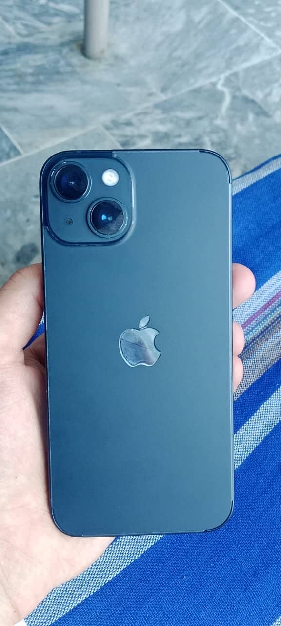 Apple iPhone 14 4