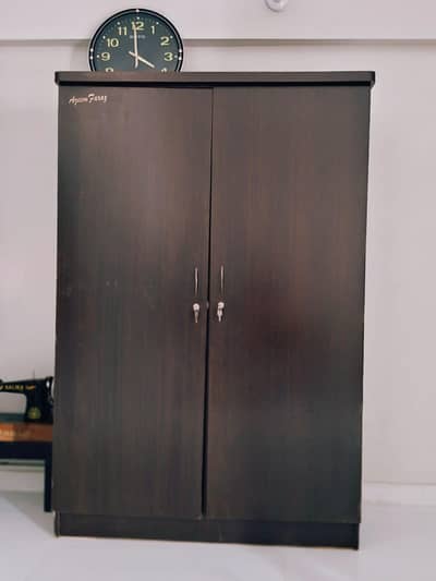 Almari for sell