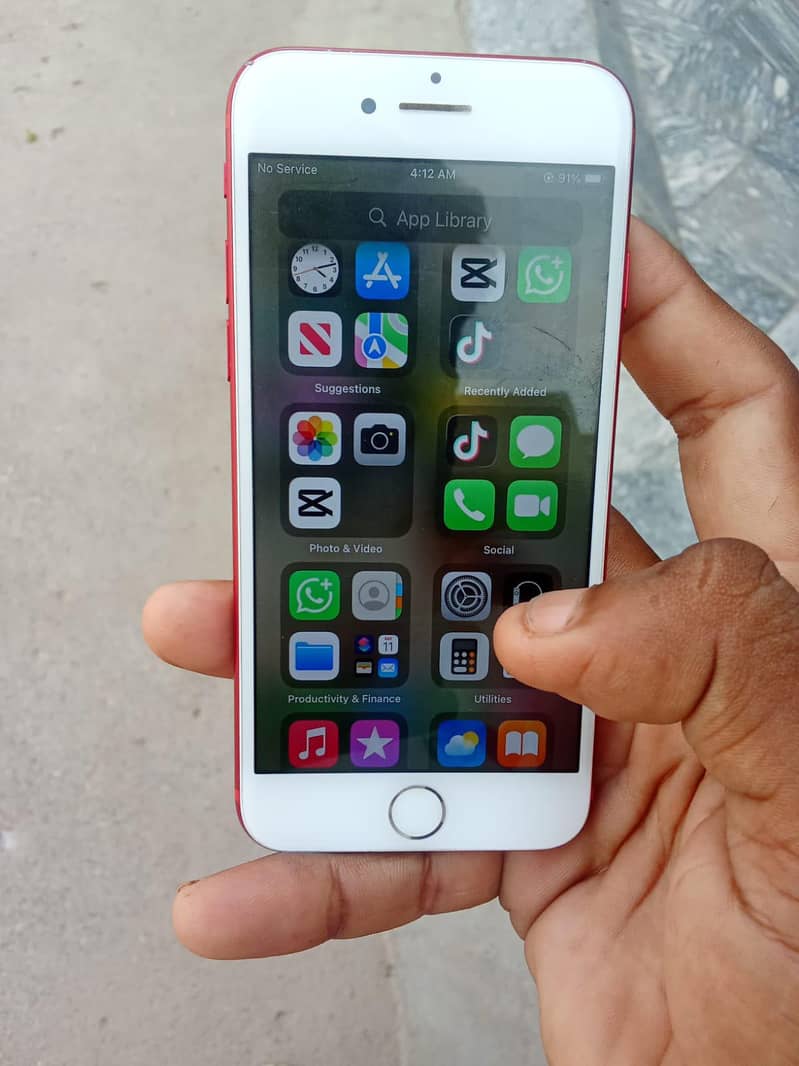 Apple iPhone 7 1