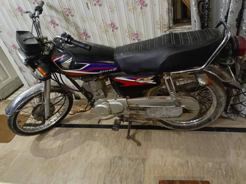 CG 125 2
