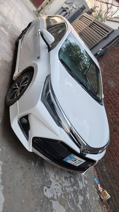 Toyota Corolla Altis grande cvt 1.8 2017