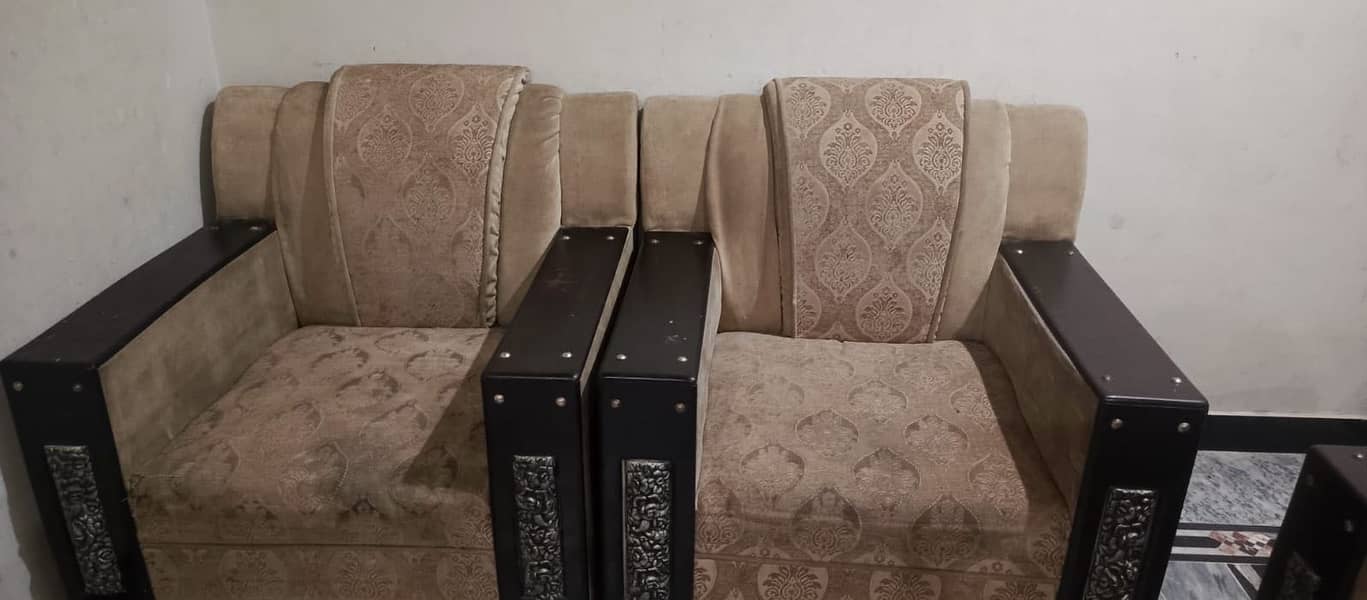 Bed , almari , sofa , dressing , 2