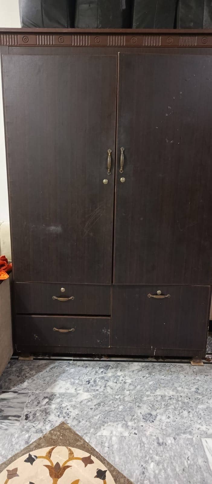 Bed , almari , sofa , dressing , 5