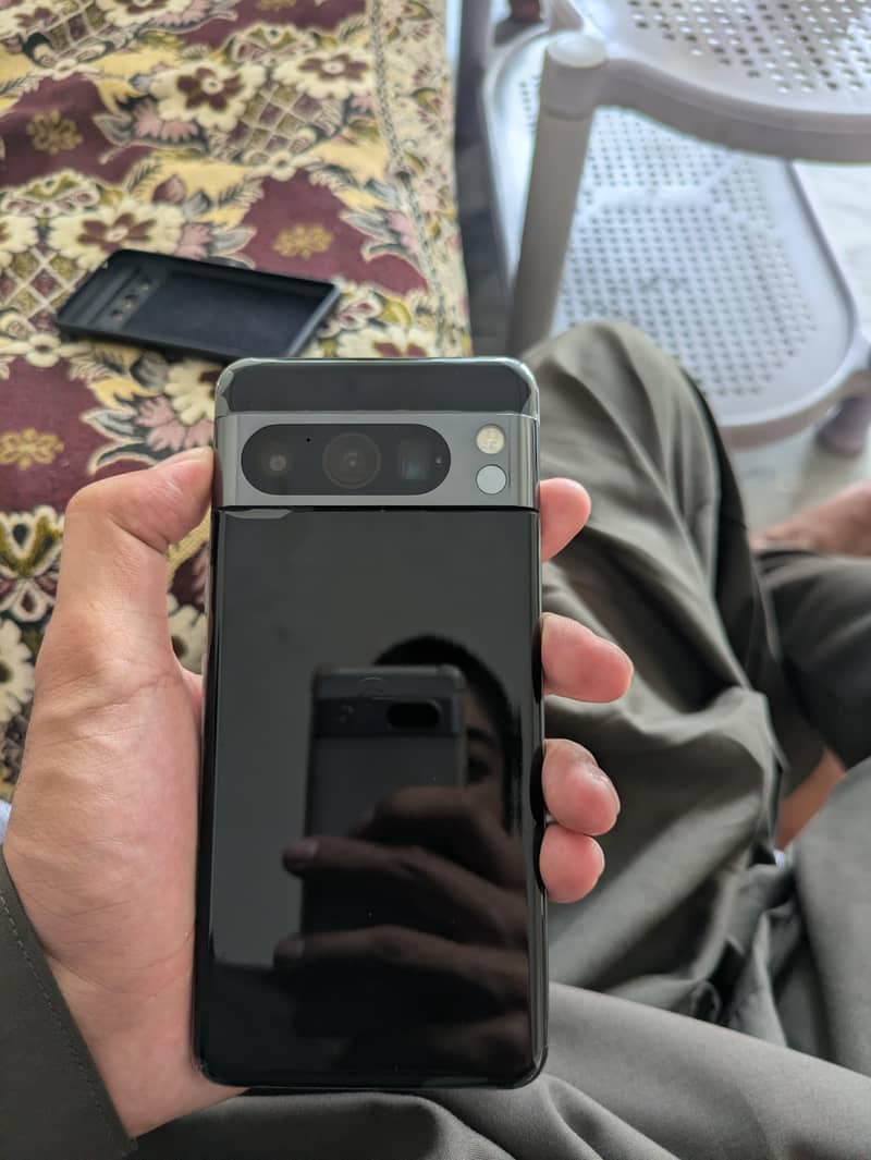 Google Pixel 8 Pro 2