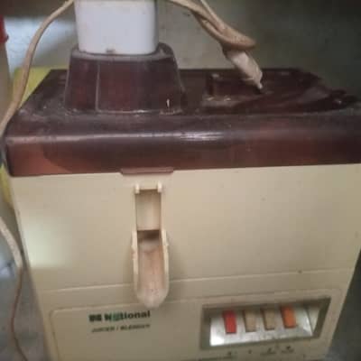 National Juicer Machine – Working Condition