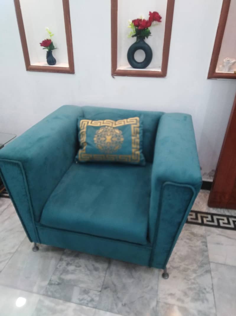 7seater sofa 0