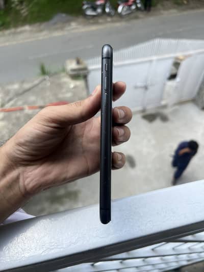Iphone 11 non PTA Jv