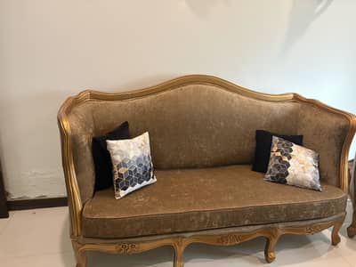 Brown and golden sofa and brand new condition set