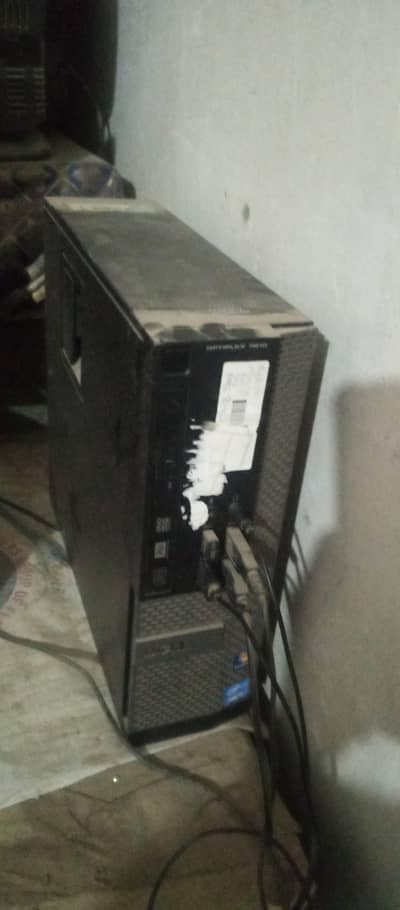 Dell 4 GB ram + 500 GB Hard + Corei5 Gaming