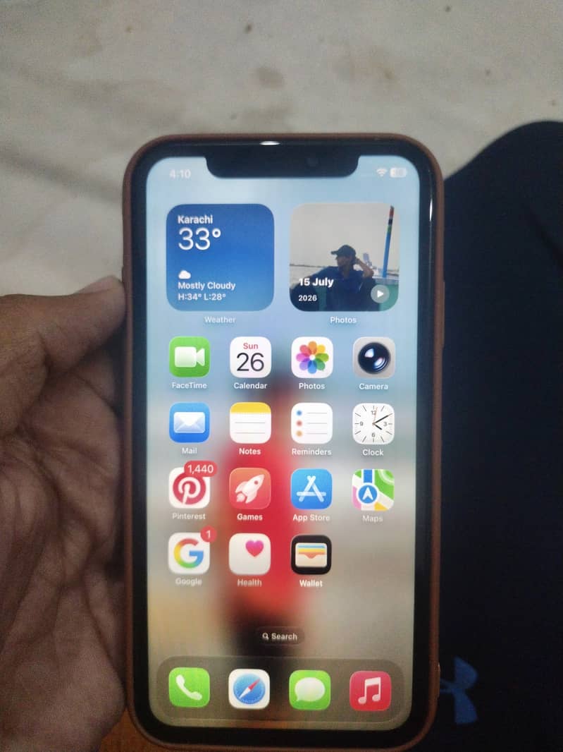 Apple iPhone 11 3