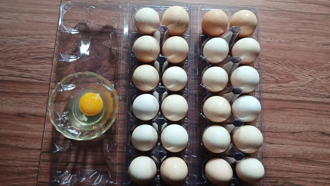 Organic Desi Golden Misri Eggs