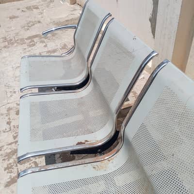 3 seater steel chairs commonly used in hospitals