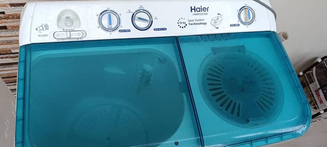 Haier 10KG Twin Tub Washing Machine - Used Like New