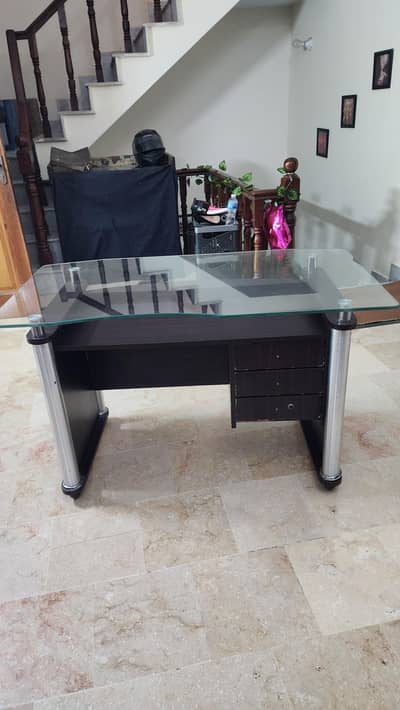 Office Table with Glass Top 9/10