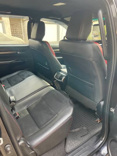 Toyota Hilux 2023 gr