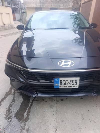 HYUNDAI ELANTRA HYBRID 2025