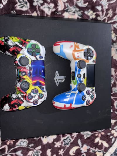 I am selling my ps4 pro 1000gb with box only serious buyer msg me