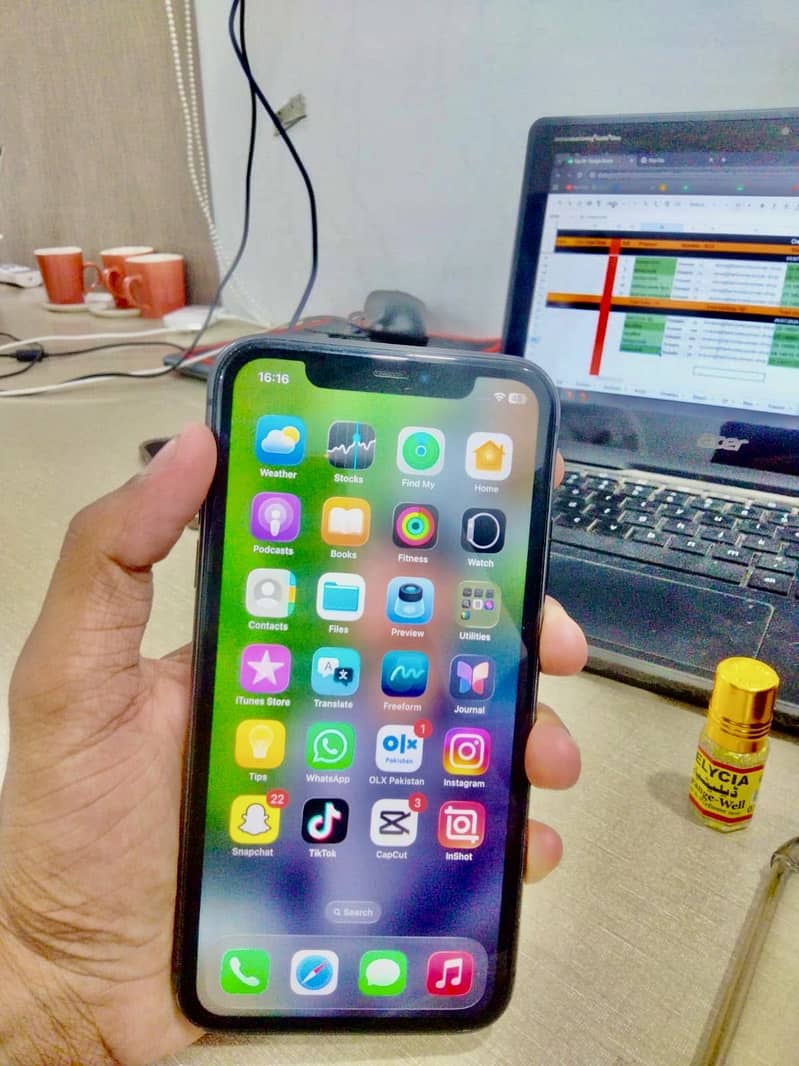 iPhone 11 1