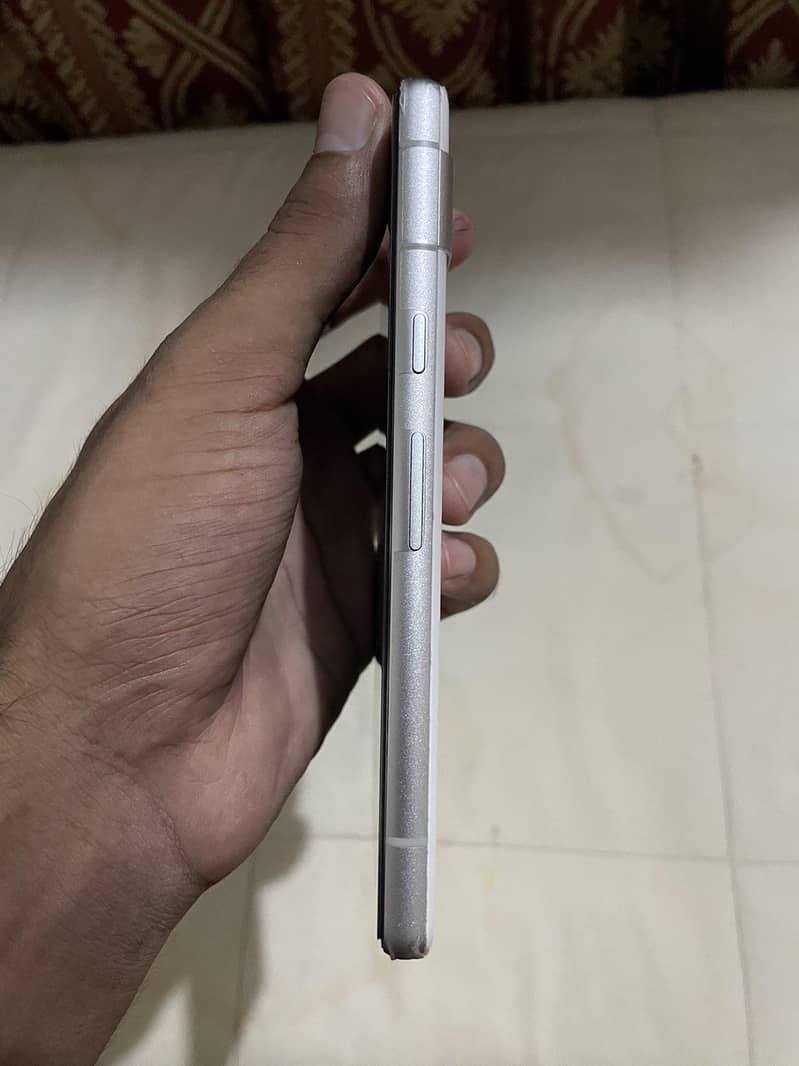 Google Pixel 7a 3