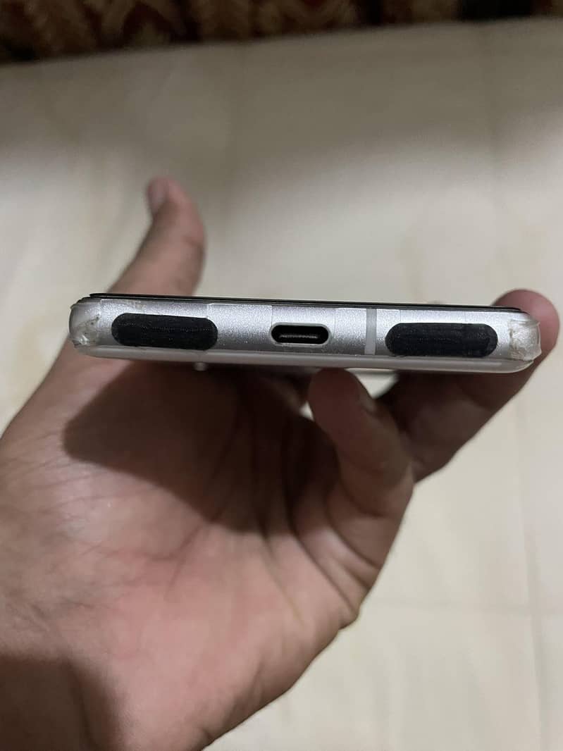 Google Pixel 7a 5