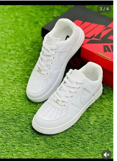 Nike sports shoes