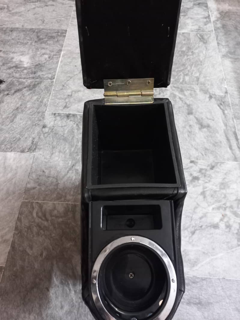 Universal Armrest 1
