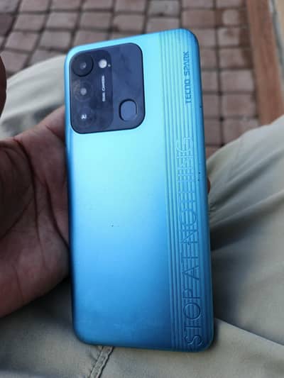 Tecno Spark 8C