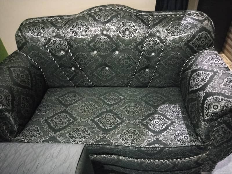 Sofa set 0