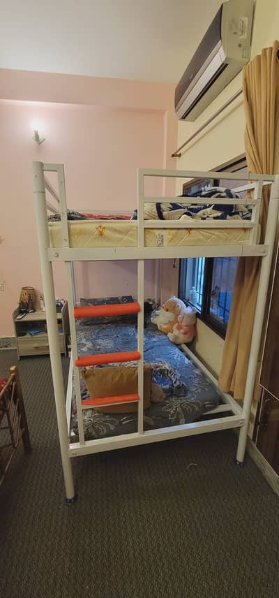 Bunk bed