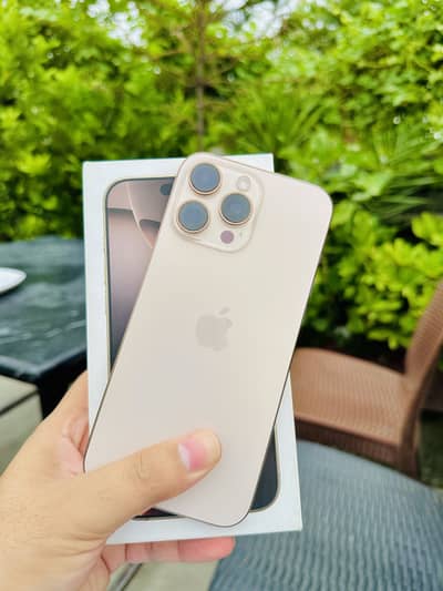Apple iPhone 16 Pro Max jv