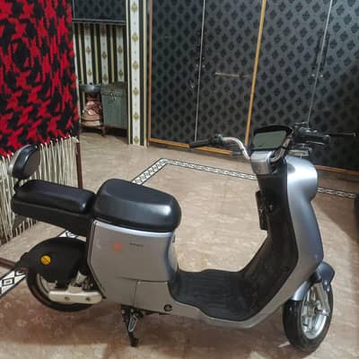 Scooty for Sale – Excellent Condition