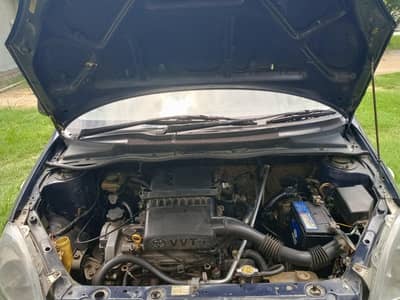 Toyota Vitz 2002