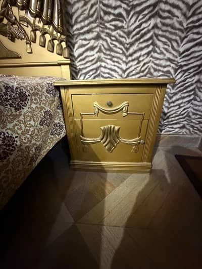dicho pain bed side tabal daresing