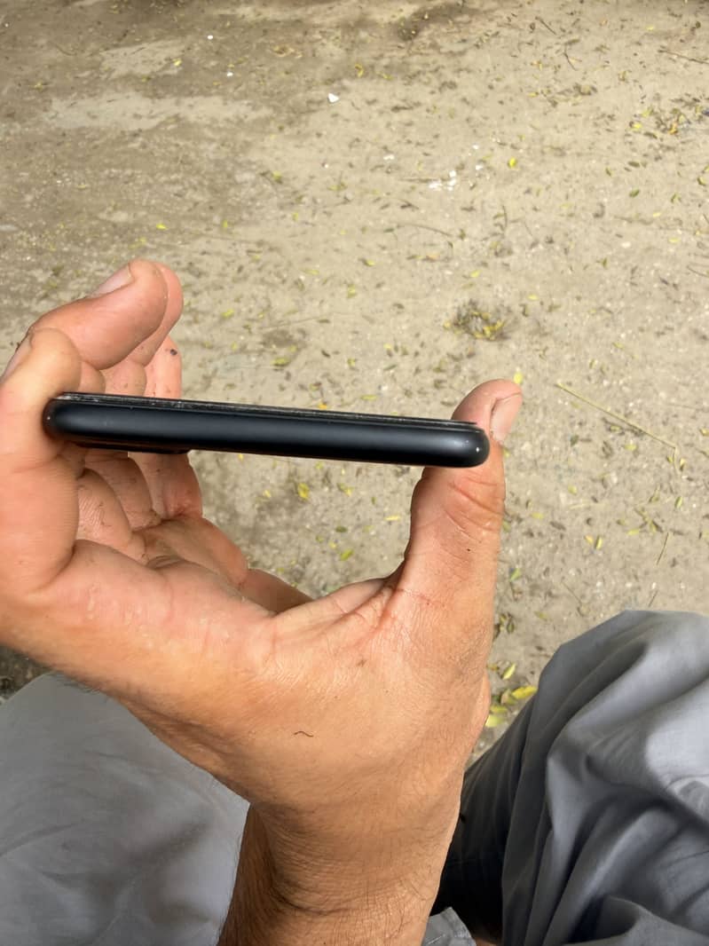 Apple iPhone 7 Plus 9