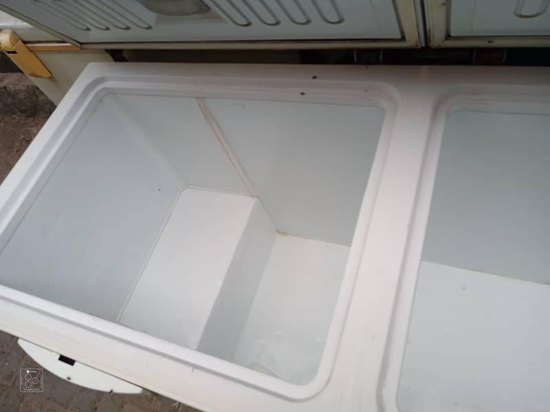 waves deep freezer 0