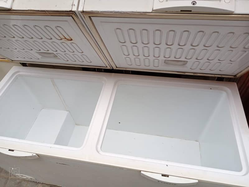 waves deep freezer 1