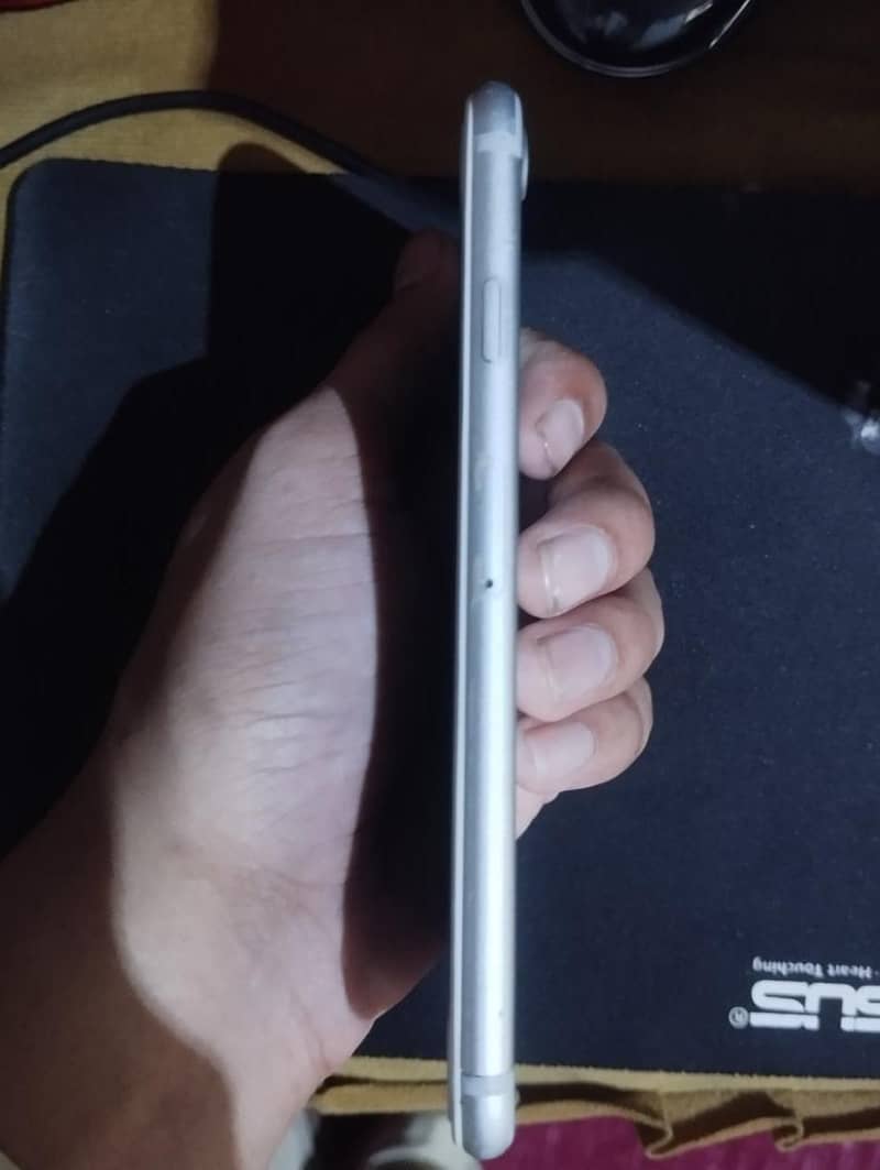Apple iPhone 7 9
