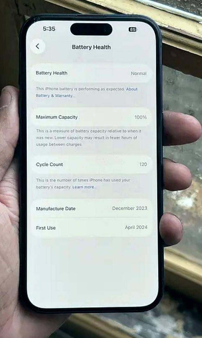 Apple iPhone 15 Pro/100 bettry helth%JV 4