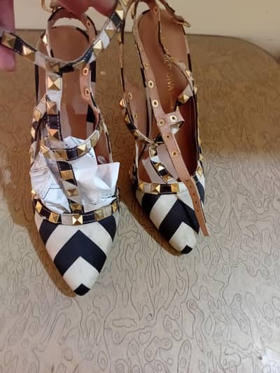just 30 min wear brand new condition