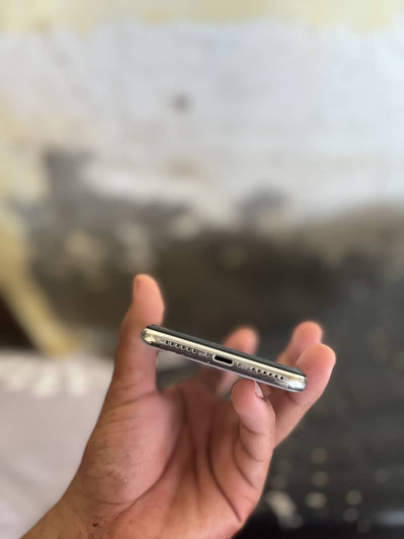 Apple iPhone X 1