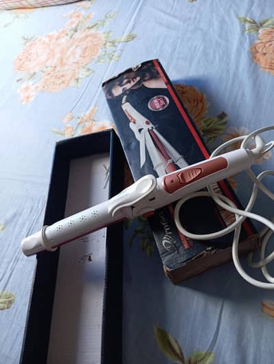 3 in 1 progemei straightner ( curl , straight,crimp) in one s