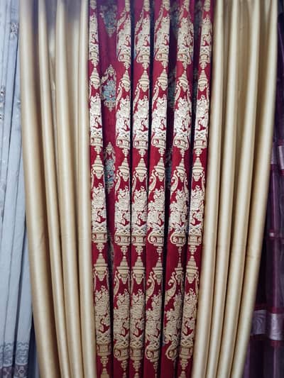 new and sacndhand  carten  3pice setdefrant paric