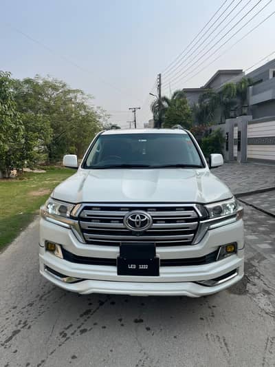 Toyota Land Cruiser 2011