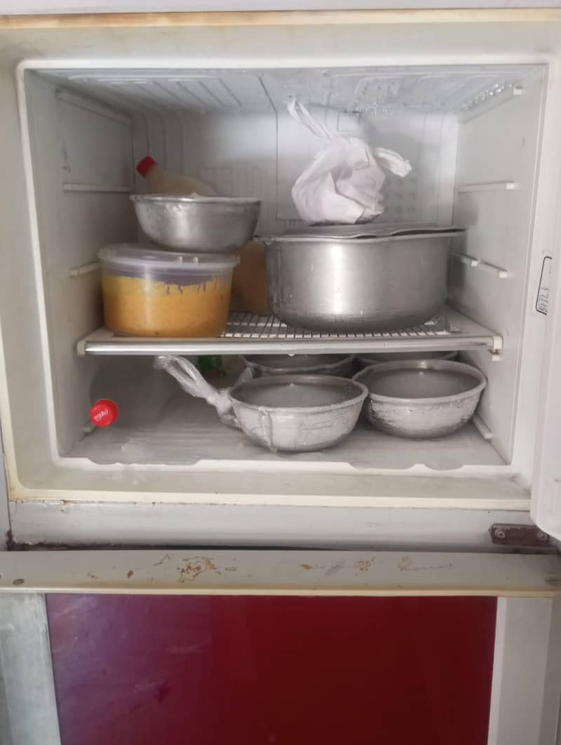 Refrigerator 4