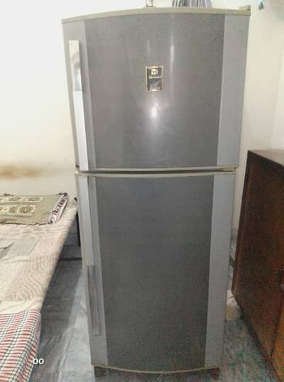 Dawlance Refrigerator Medium Size