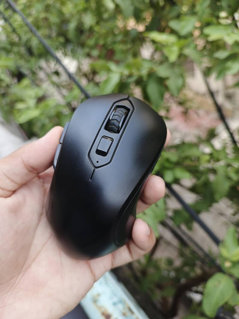 Wireless Mouse (5 Button) 3200 Dpi 1