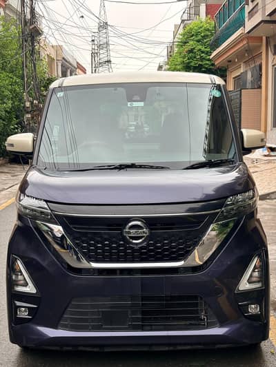 Nissan Roox 2021